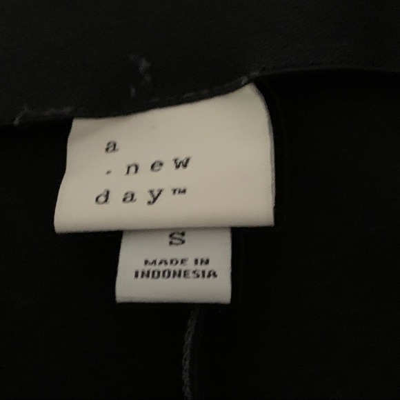 Faux Leather Pants - Picture 3 of 4